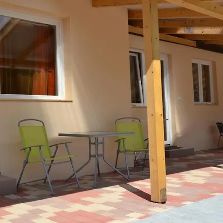 Ferenczi Apartment *
